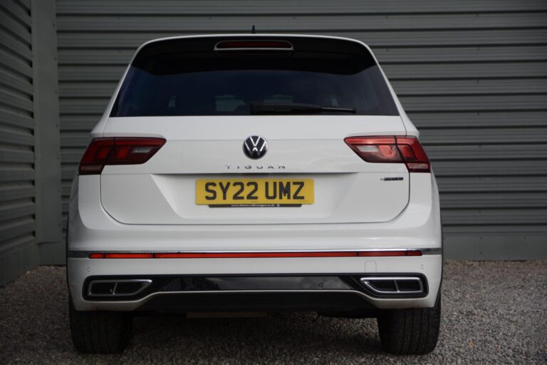 Volkswagen Tiguan 2.0 TDI R-Line DSG 4Motion Euro 6 (s/s) 5dr