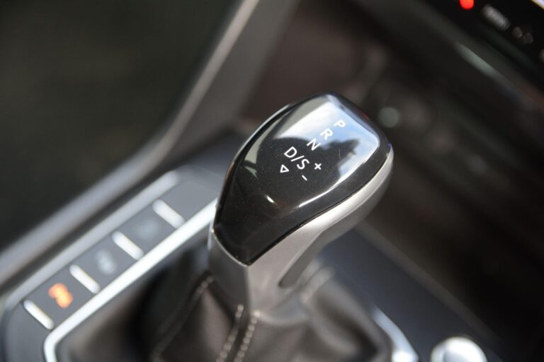 Volkswagen Tiguan 2.0 TDI R-Line DSG 4Motion Euro 6 (s/s) 5dr