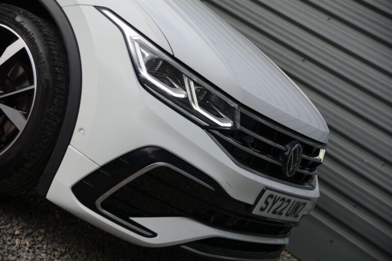 Volkswagen Tiguan 2.0 TDI R-Line DSG 4Motion Euro 6 (s/s) 5dr