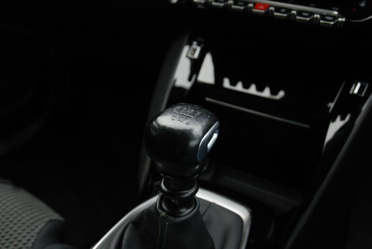 Peugeot 2008 1.2 PureTech GT Euro 6 (s/s) 5dr