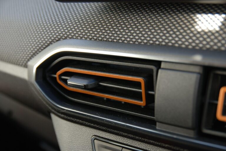 Dacia Sandero Stepway 1.0 TCe Prestige CVT Euro 6 (s/s) 5dr