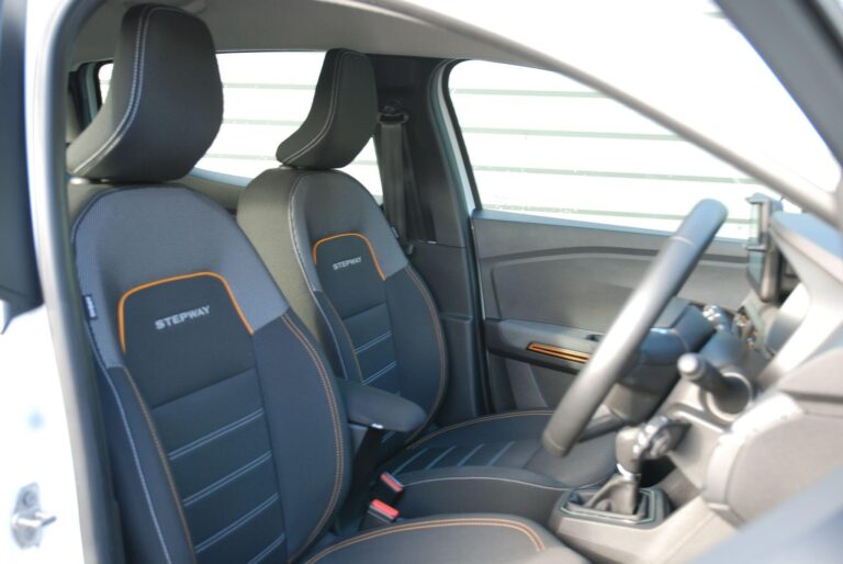 Dacia Sandero Stepway 1.0 TCe Prestige CVT Euro 6 (s/s) 5dr