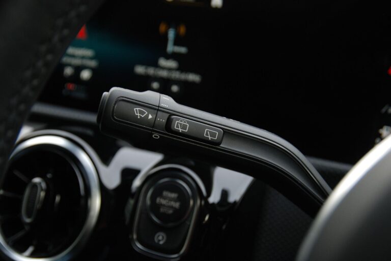 Mercedes-Benz A Class 1.3 A180 Sport (Executive) 7G-DCT Euro 6 (s/s) 5dr