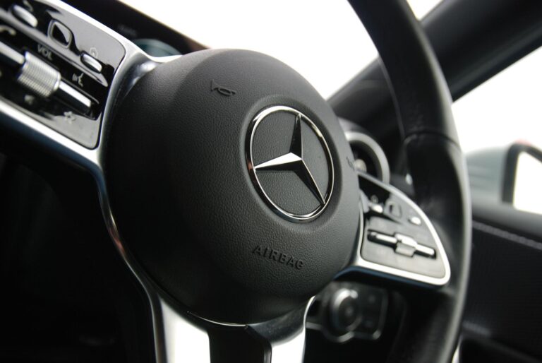 Mercedes-Benz A Class 1.3 A180 Sport (Executive) 7G-DCT Euro 6 (s/s) 5dr