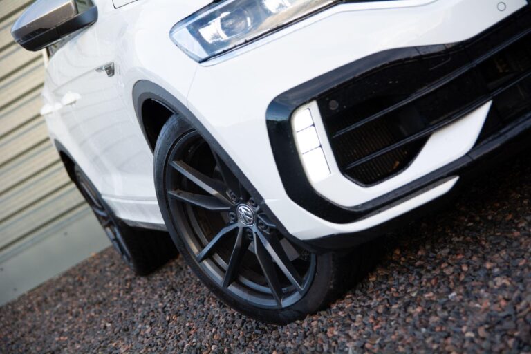 Volkswagen T-Roc 2.0 TSI R SUV 5dr Petrol DSG 4Motion Euro 6 (s/s) (300 ps)