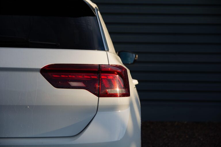 Volkswagen T-Roc 2.0 TSI R SUV 5dr Petrol DSG 4Motion Euro 6 (s/s) (300 ps)