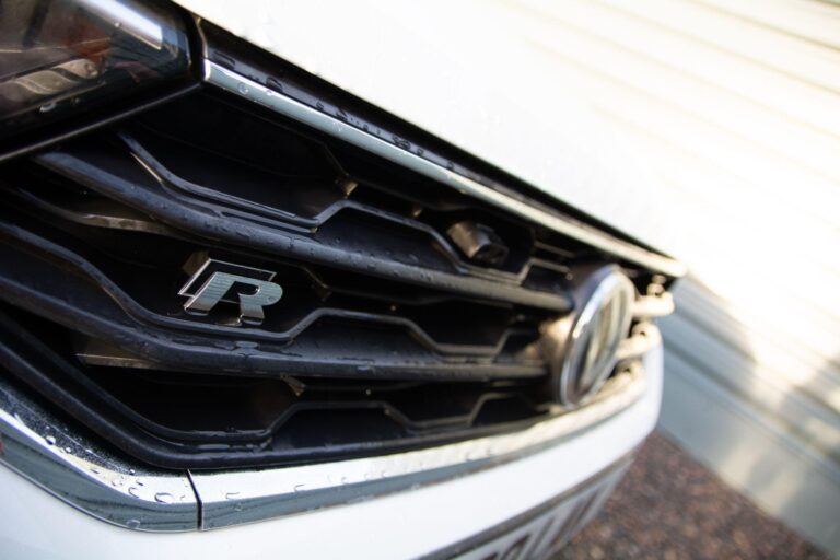 Volkswagen T-Roc 2.0 TSI R SUV 5dr Petrol DSG 4Motion Euro 6 (s/s) (300 ps)