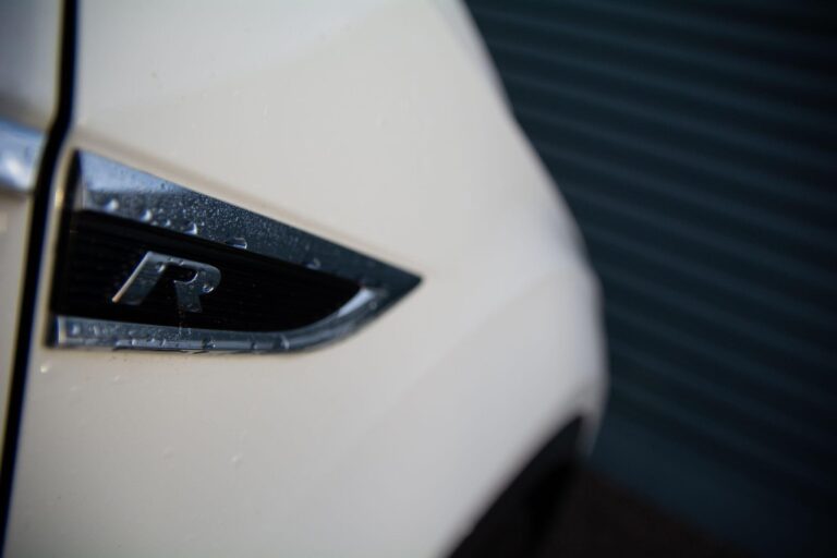 Volkswagen T-Roc 2.0 TSI R SUV 5dr Petrol DSG 4Motion Euro 6 (s/s) (300 ps)