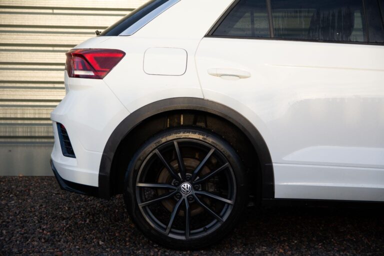 Volkswagen T-Roc 2.0 TSI R SUV 5dr Petrol DSG 4Motion Euro 6 (s/s) (300 ps)