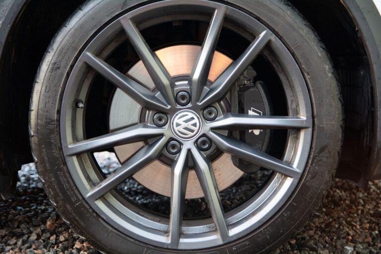 Volkswagen T-Roc 2.0 TSI R SUV 5dr Petrol DSG 4Motion Euro 6 (s/s) (300 ps)