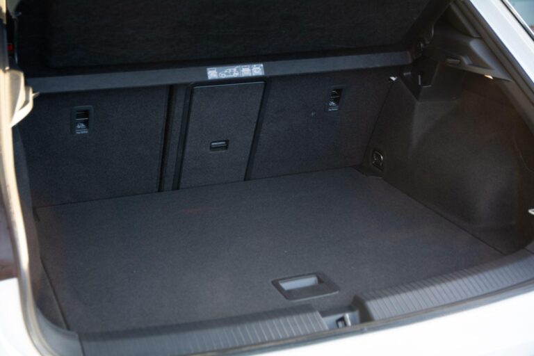 Volkswagen T-Roc 2.0 TSI R SUV 5dr Petrol DSG 4Motion Euro 6 (s/s) (300 ps)