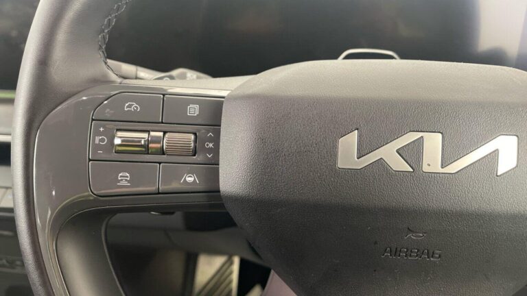 Kia EV9 99.8kWh GT-Line S SUV 5dr Electric Auto AWD (7 Seat) (378 bhp)