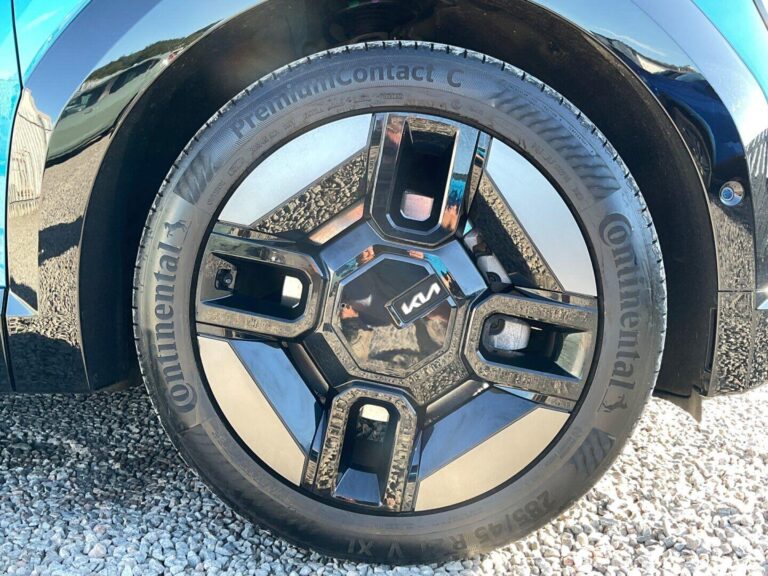 Kia EV9 99.8kWh GT-Line S SUV 5dr Electric Auto AWD (7 Seat) (378 bhp)