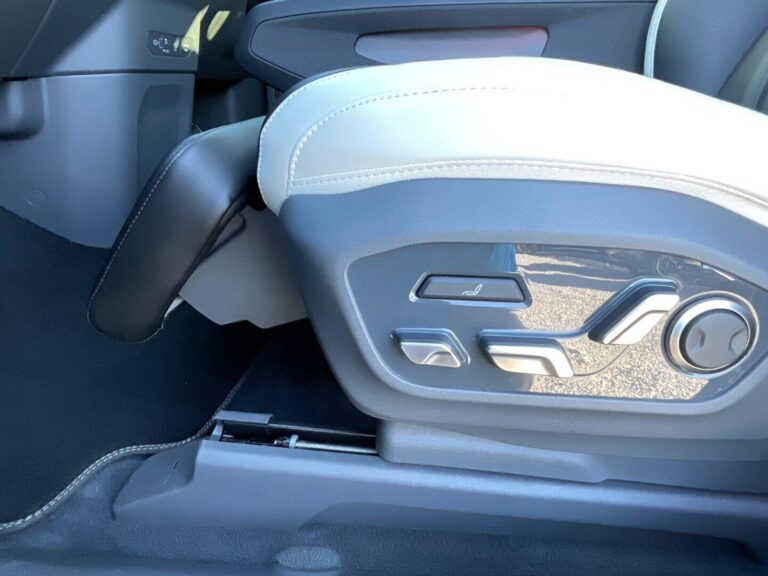 Kia EV9 99.8kWh GT-Line S SUV 5dr Electric Auto AWD (7 Seat) (378 bhp)