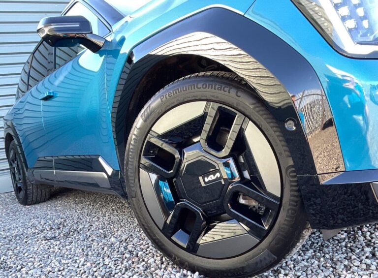 Kia EV9 99.8kWh GT-Line S SUV 5dr Electric Auto AWD (7 Seat) (378 bhp)