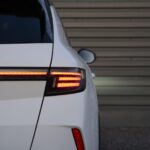 Vauxhall Grandland 1.2 Ultimate SUV 5dr Petrol Hybrid e-DCT Euro 6 (s/s) (136 ps)