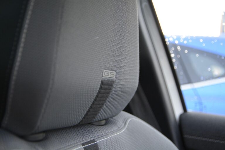 Vauxhall Grandland 1.2 Ultimate SUV 5dr Petrol Hybrid e-DCT Euro 6 (s/s) (136 ps)