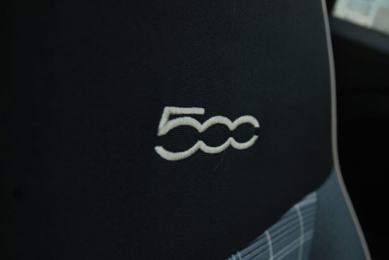 Fiat 500 1.2 Lounge Hatchback 3dr Petrol Manual Euro 6 (s/s) (69 bhp)