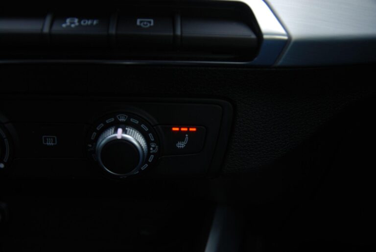 Audi Q2 1.5 TFSI CoD 35 S line SUV 5dr Petrol S Tronic Euro 6 (s/s) (150 ps)