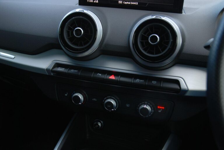 Audi Q2 1.5 TFSI CoD 35 S line SUV 5dr Petrol S Tronic Euro 6 (s/s) (150 ps)