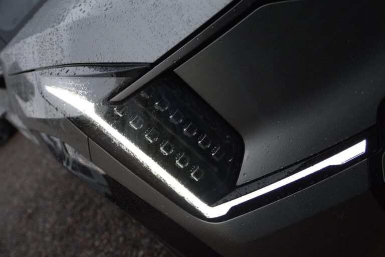 Kia EV9 99.8kWh GT-Line SUV 5dr Electric Auto AWD (378 bhp)