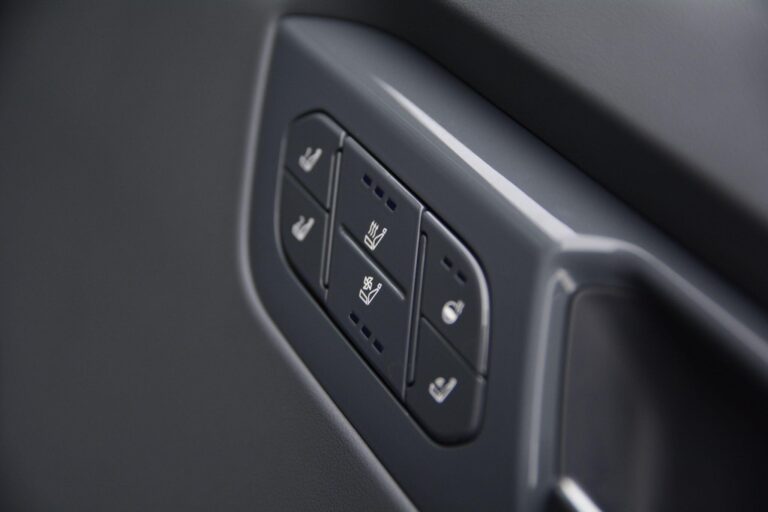 Kia EV9 99.8kWh GT-Line SUV 5dr Electric Auto AWD (378 bhp)