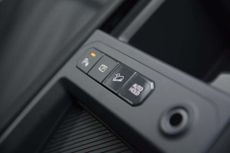 Kia EV9 99.8kWh GT-Line SUV 5dr Electric Auto AWD (378 bhp)