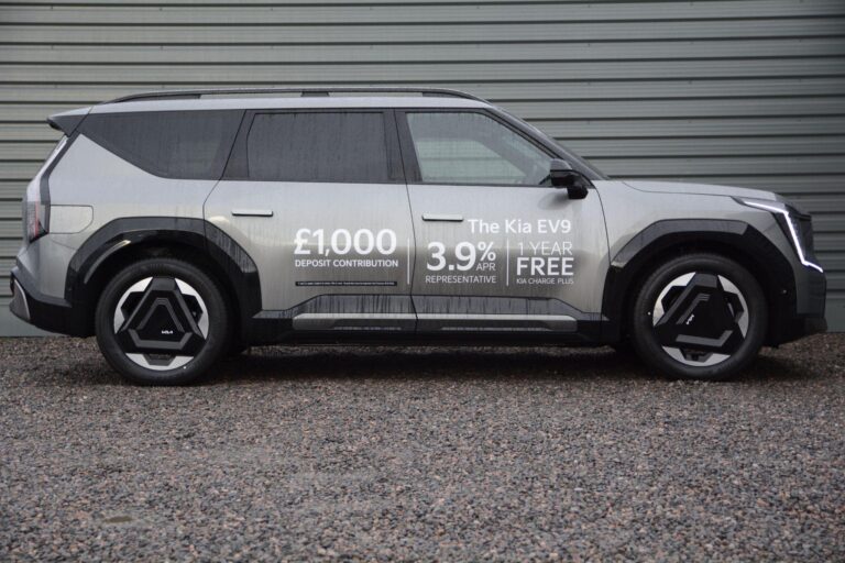 Kia EV9 99.8kWh GT-Line SUV 5dr Electric Auto AWD (378 bhp)