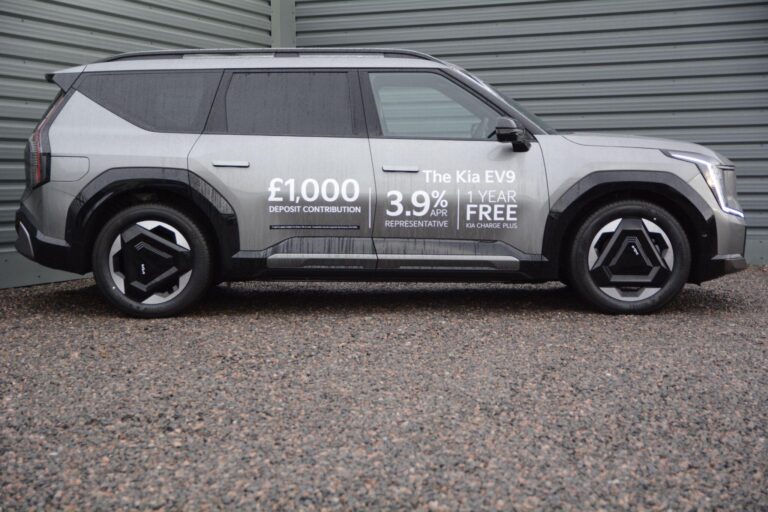 Kia EV9 99.8kWh GT-Line SUV 5dr Electric Auto AWD (378 bhp)