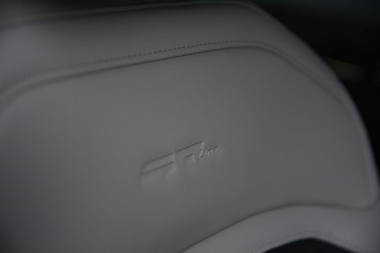 Kia EV9 99.8kWh GT-Line SUV 5dr Electric Auto AWD (378 bhp)