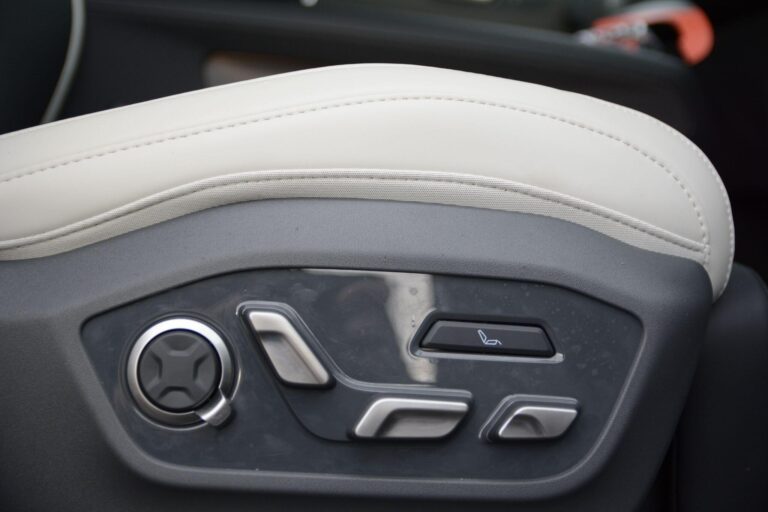 Kia EV9 99.8kWh GT-Line SUV 5dr Electric Auto AWD (378 bhp)